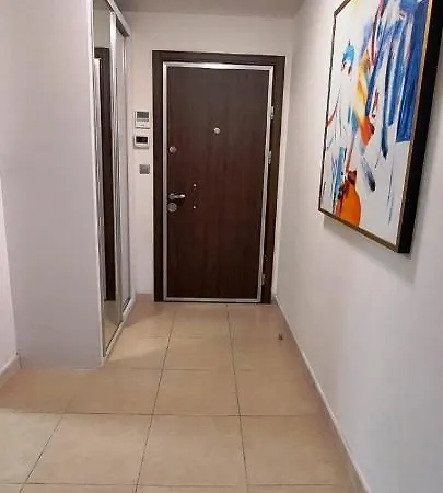 Brownie Luxury Sky Апартаменты